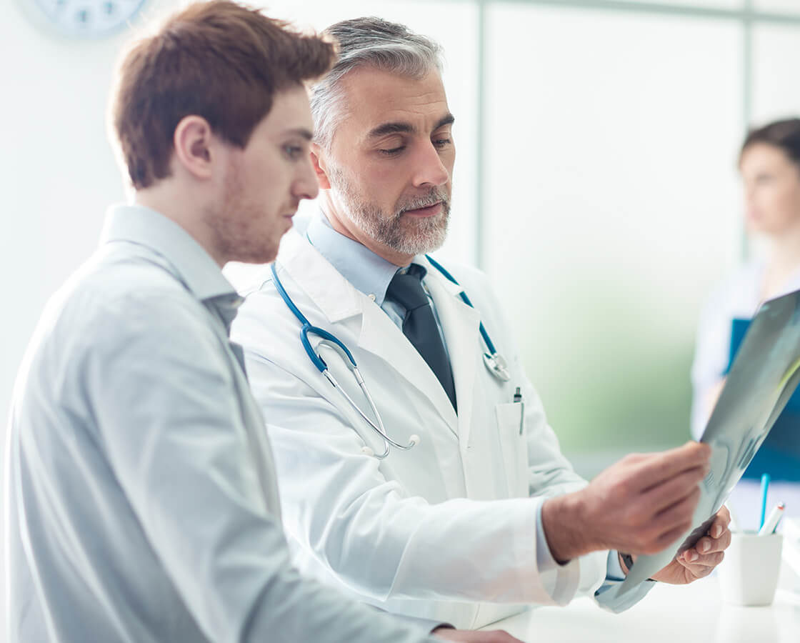 Ärzte fallen Diagnose Beratung Fachärzte für beste medizinische Versorgung in Deutschland